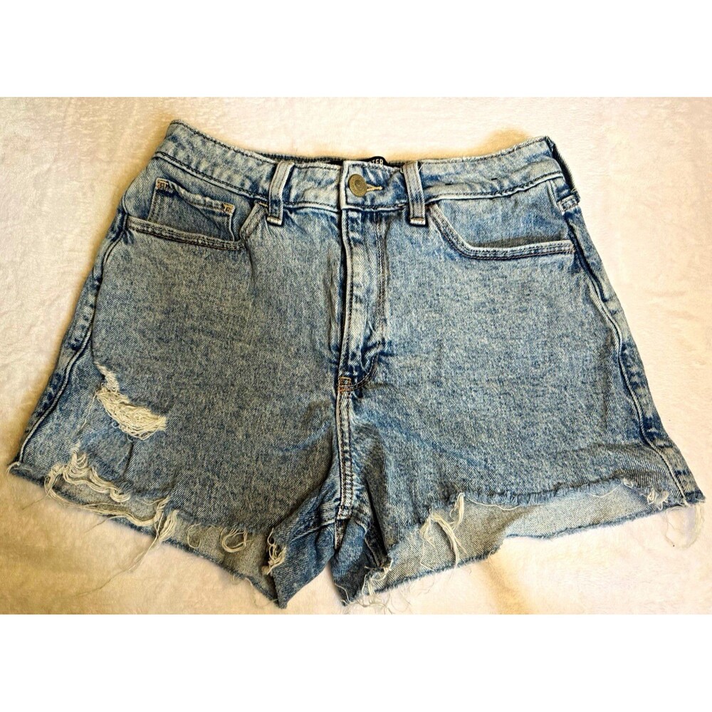 Hollister Women’s Ultra High-Rise Mom Short Light Wash Blue Denim Cutoff 6 W28